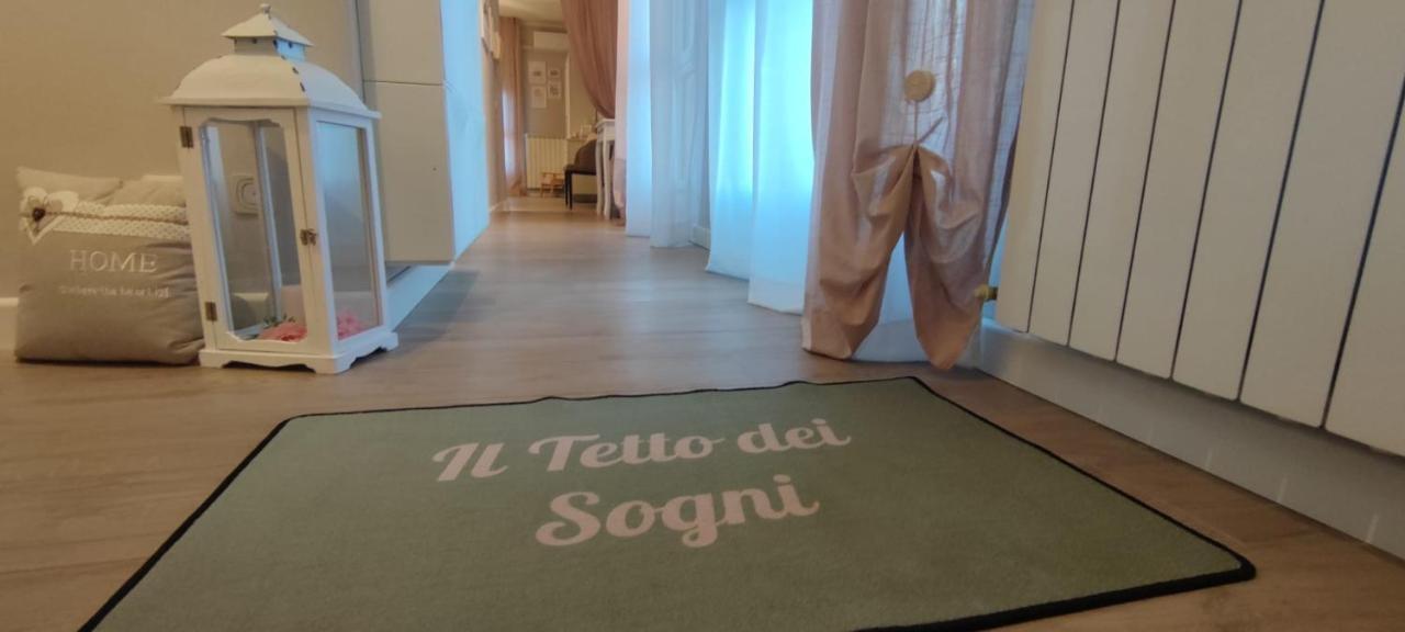 Il Tetto Dei Sogni Apartment ปิสโตยา ภายนอก รูปภาพ