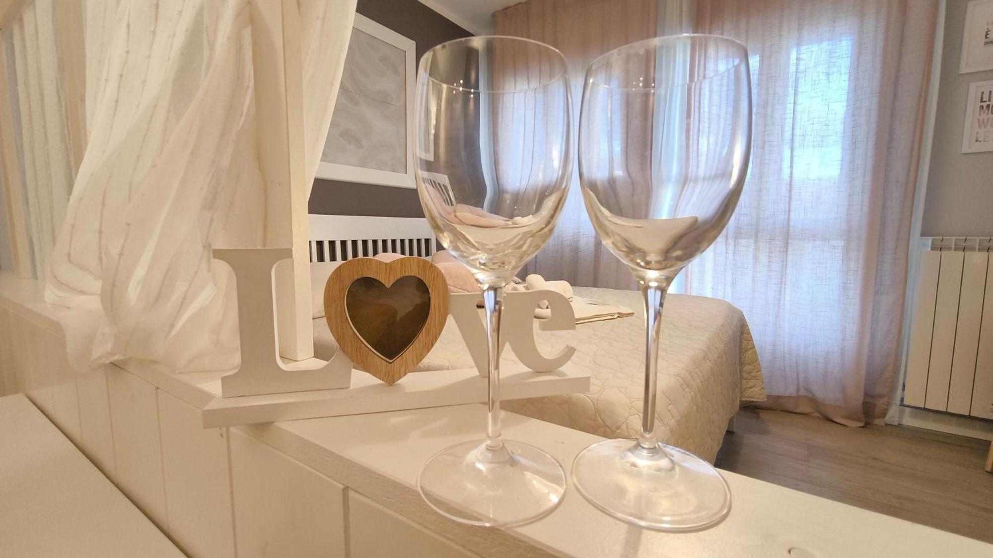 Il Tetto Dei Sogni Apartment ปิสโตยา ภายนอก รูปภาพ