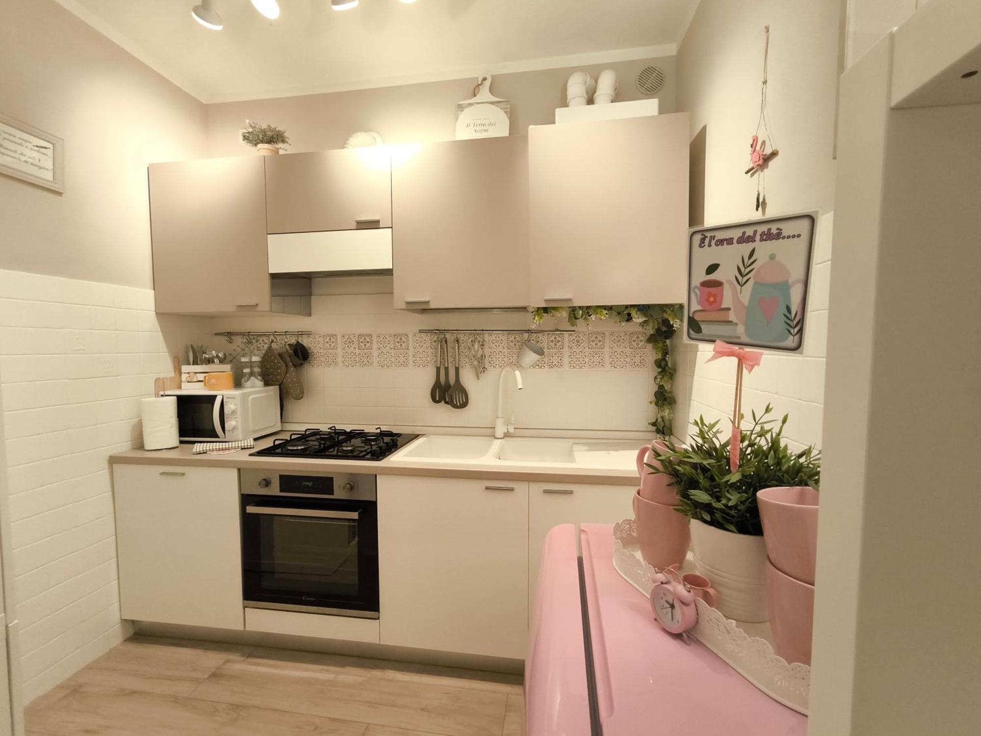 Il Tetto Dei Sogni Apartment ปิสโตยา ภายนอก รูปภาพ
