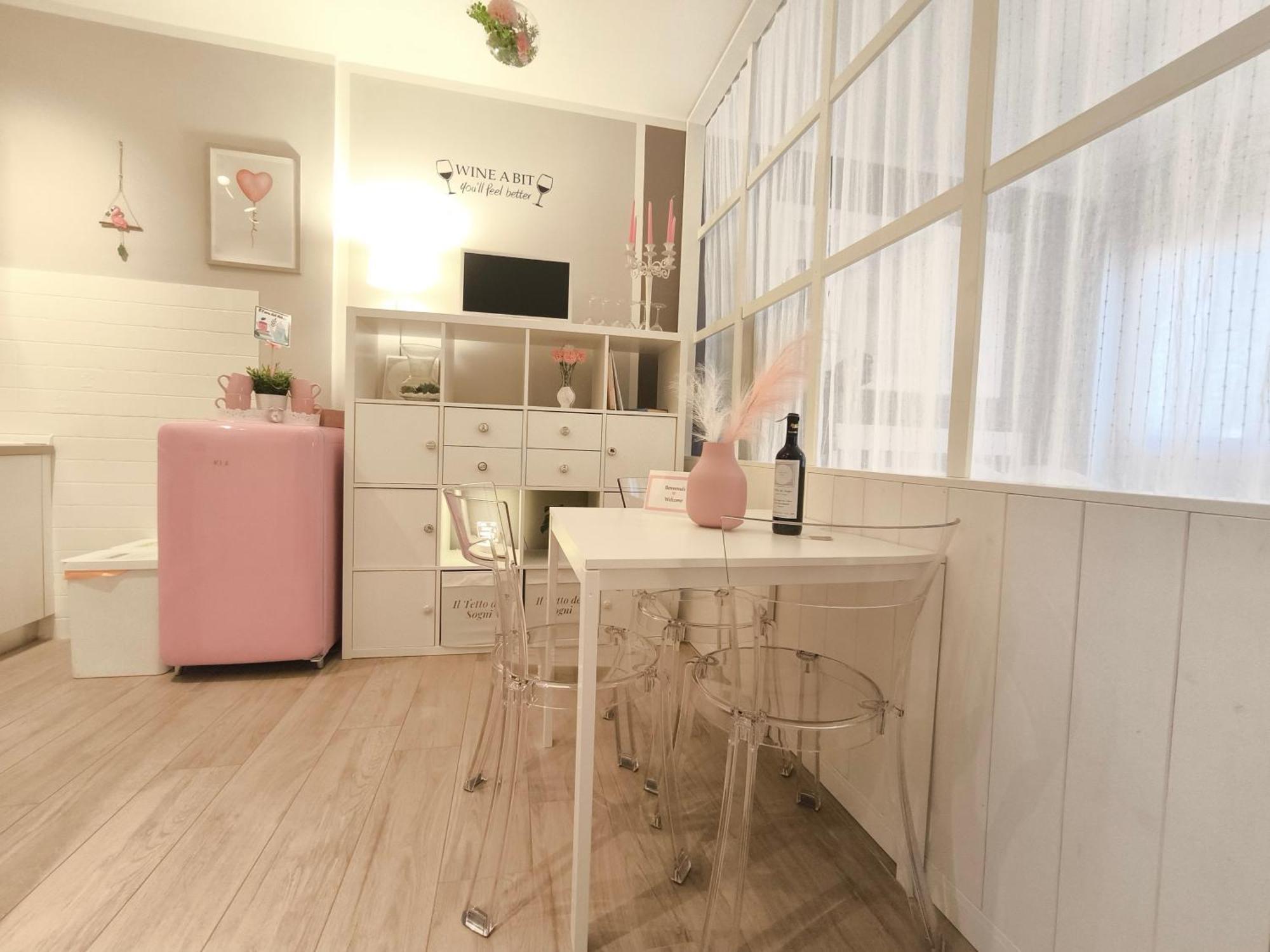 Il Tetto Dei Sogni Apartment ปิสโตยา ภายนอก รูปภาพ