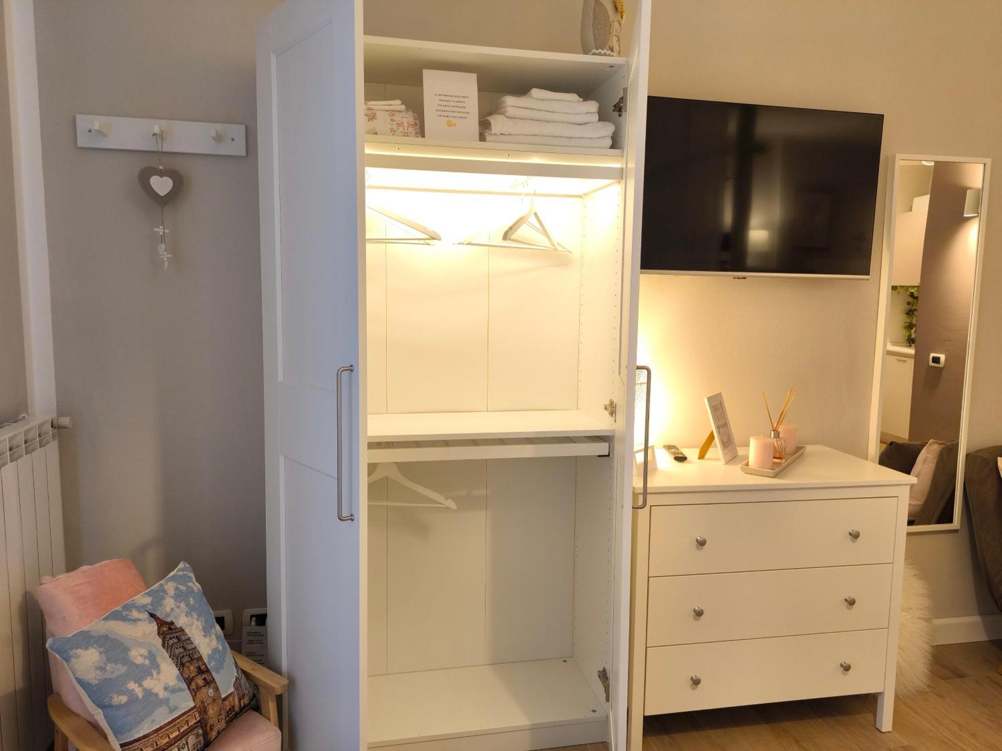 Il Tetto Dei Sogni Apartment ปิสโตยา ภายนอก รูปภาพ